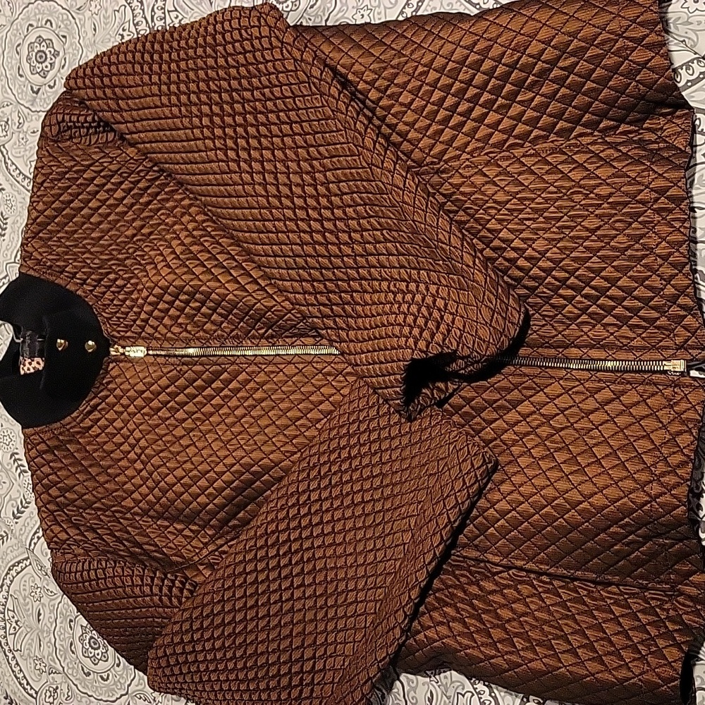St. John Bronze Quilted Women's Sport Jacket - Picture 2 of 5